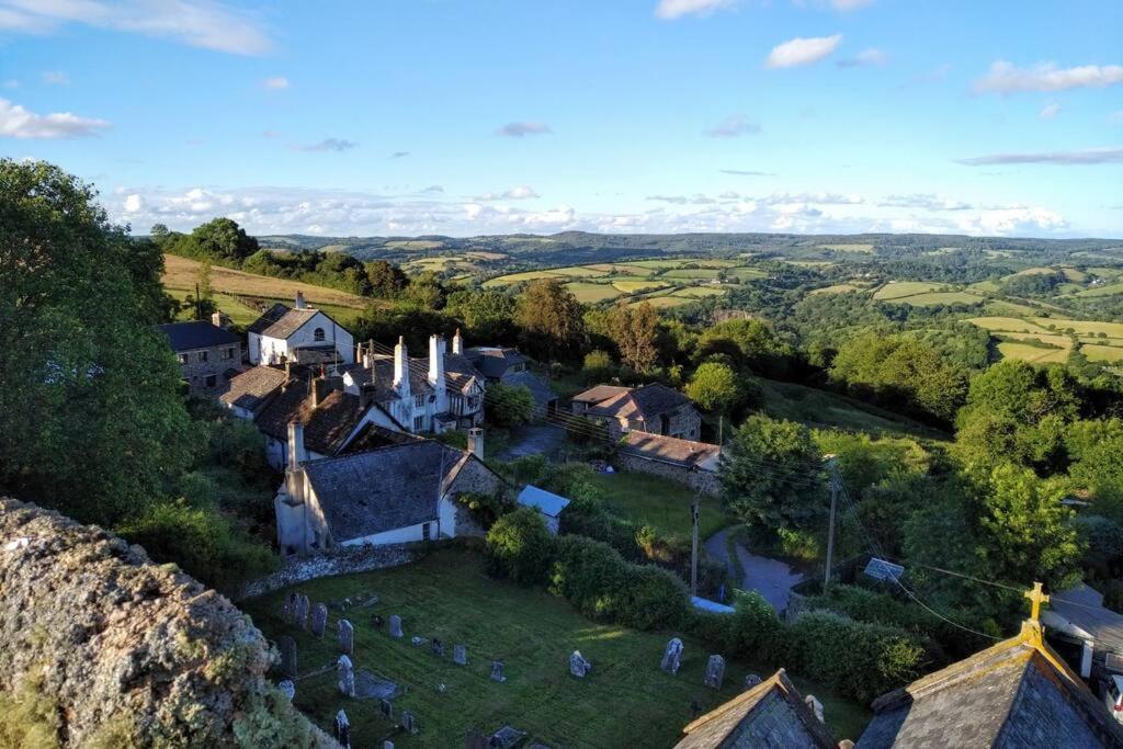 Villa The Dairy - Quaint 1Br In Dartmoor National Park à Hennock Extérieur photo